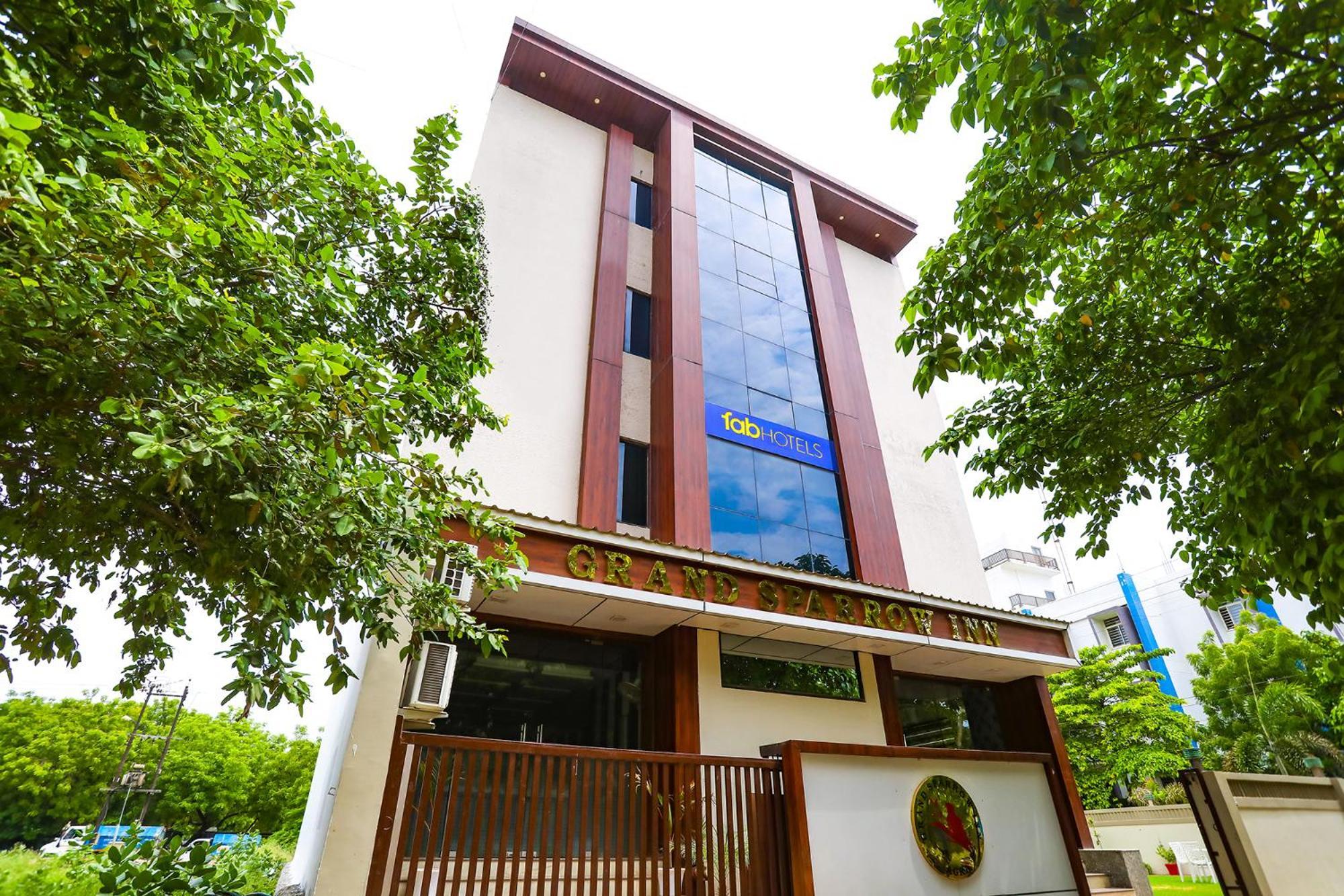 Fabhotel Grand Sparrow Tajganj Экстерьер фото